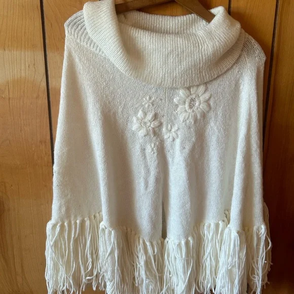 brand new lily pulitzer kip fringe poncho - Picture 3 of 5